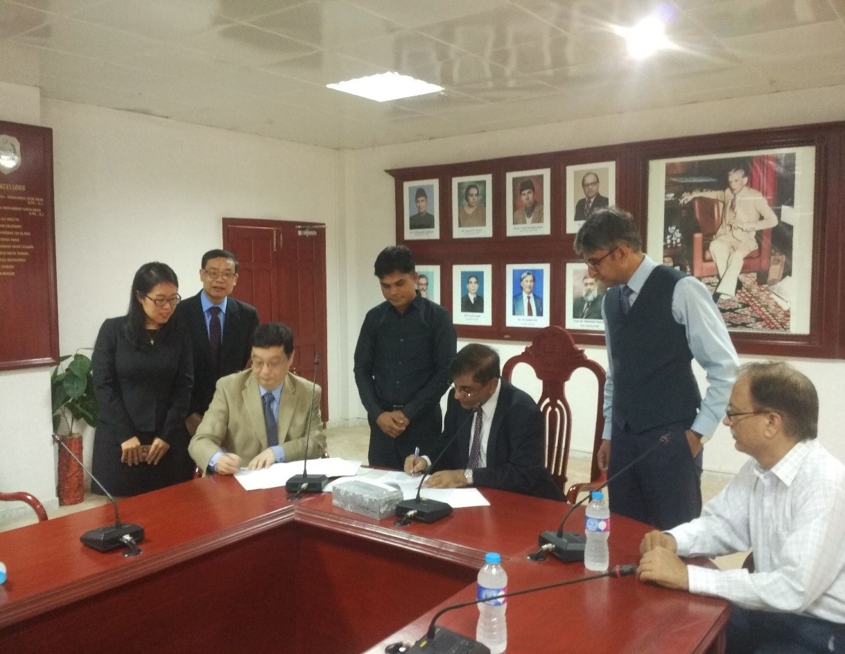 Dr.XUE Yongbiao Visited Quaid-i-Azam University and University of Karachi in Pakistan